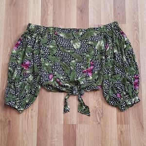 F21 Off Shoulder Tie Front Tropical Print Crop Top